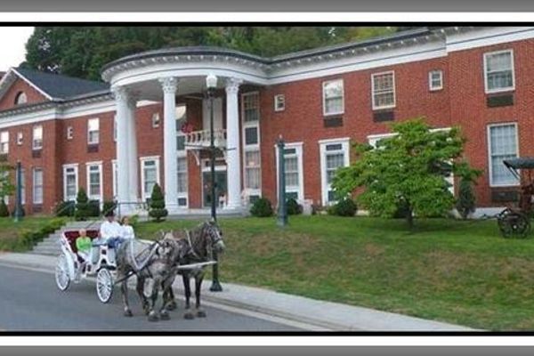 MacArthur Inn (Narrows)